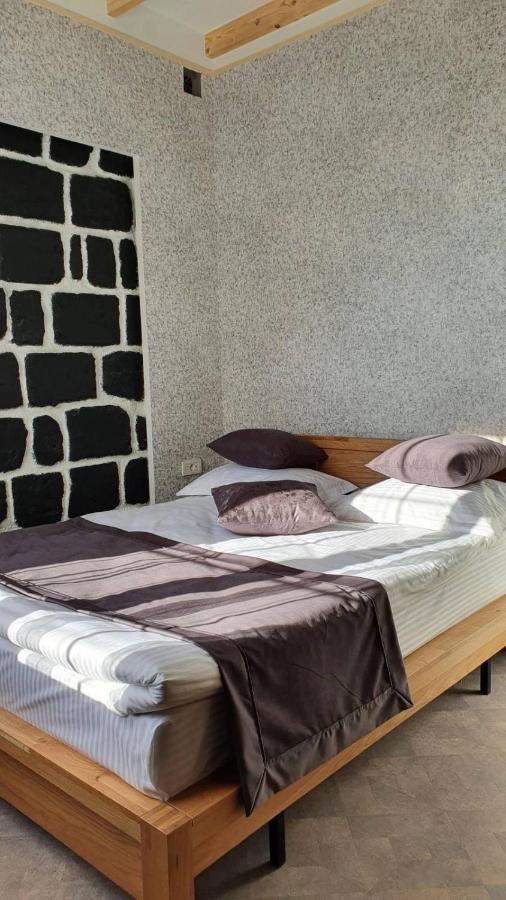 Jinjotel Gyumri Esterno foto